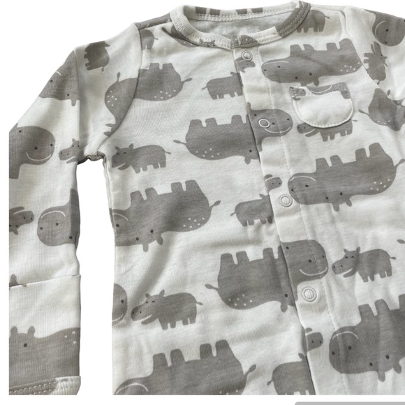Carters One piece Matching Hippo Set - Picture 7 of 9
